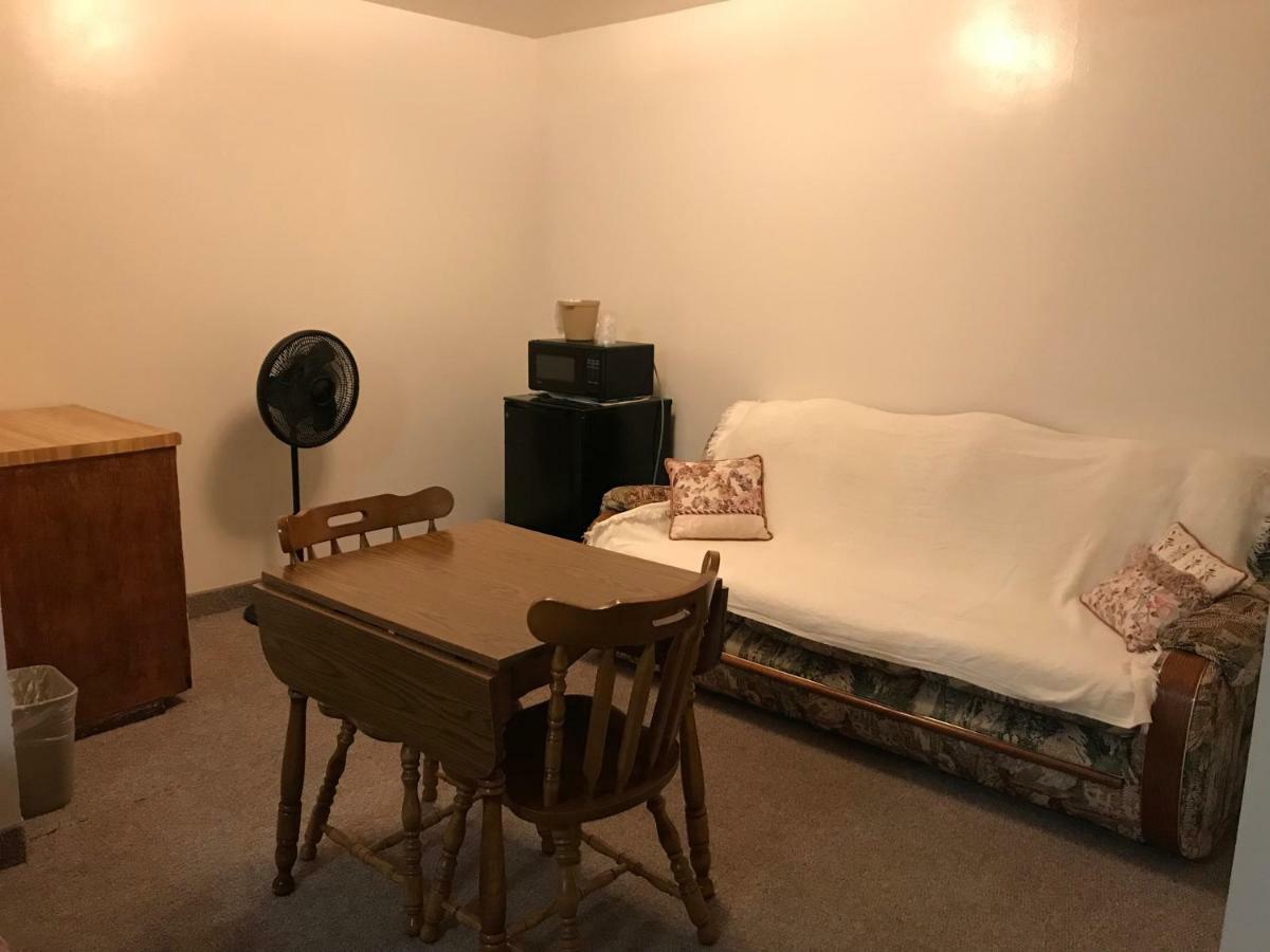 שדרון Motel Grand מראה חיצוני תמונה