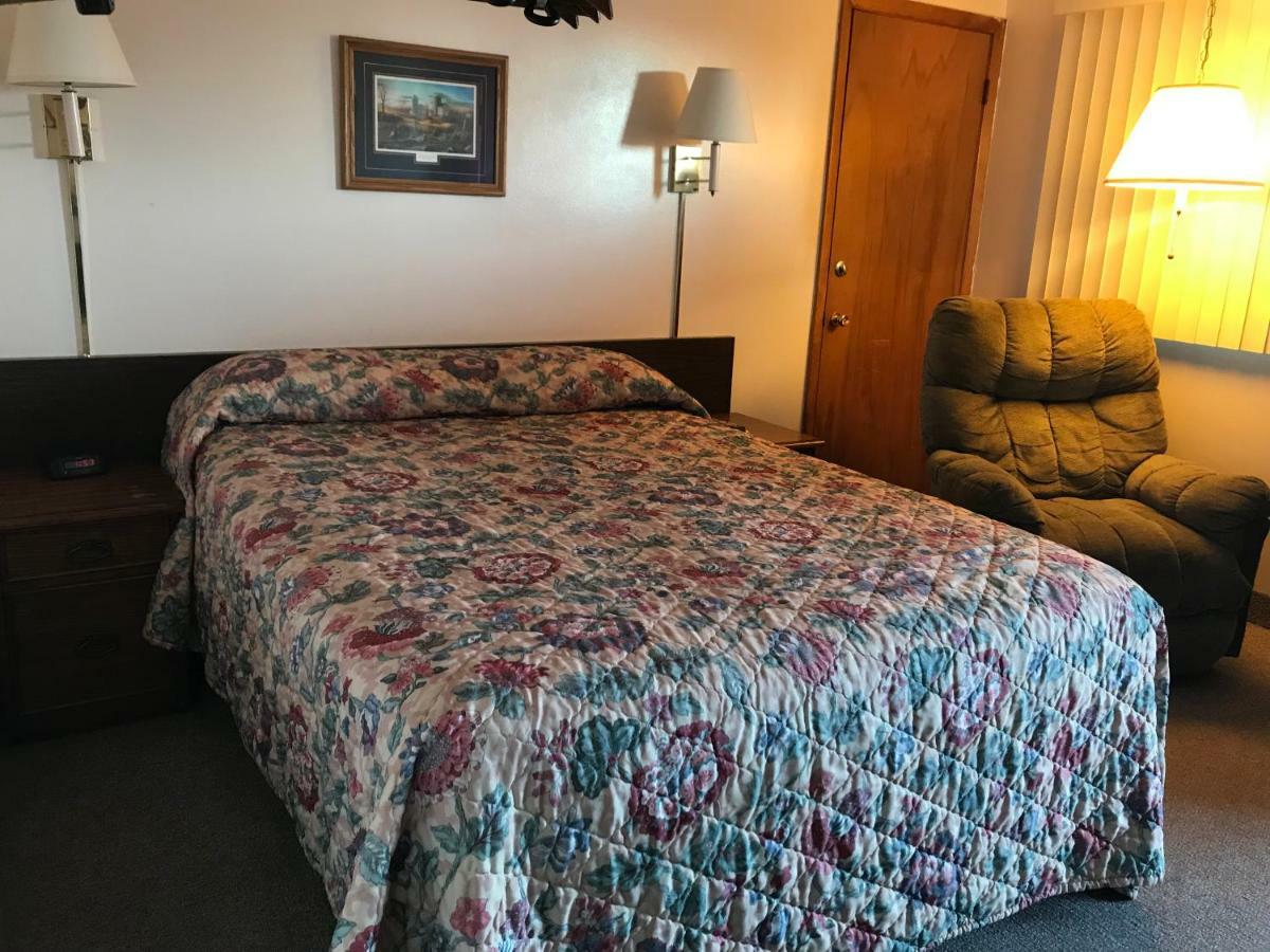 שדרון Motel Grand מראה חיצוני תמונה