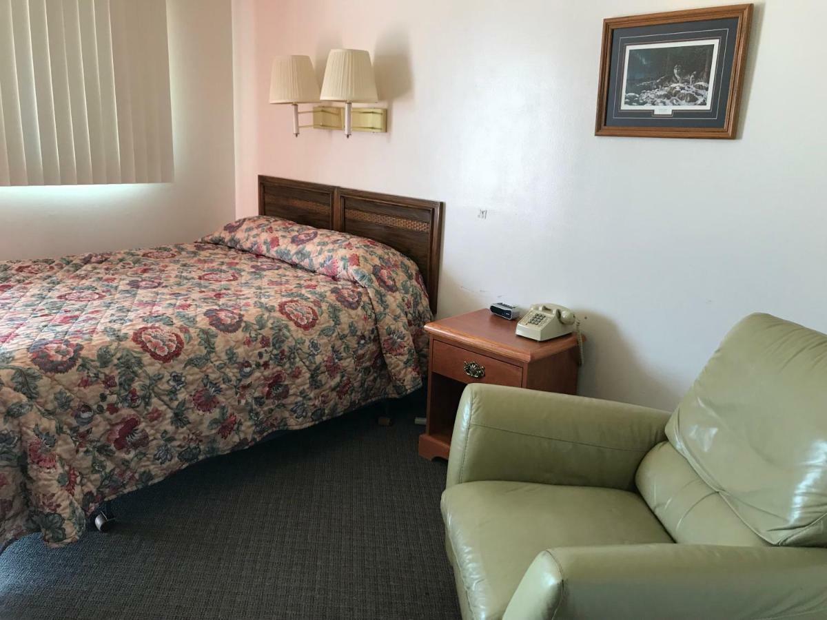שדרון Motel Grand מראה חיצוני תמונה