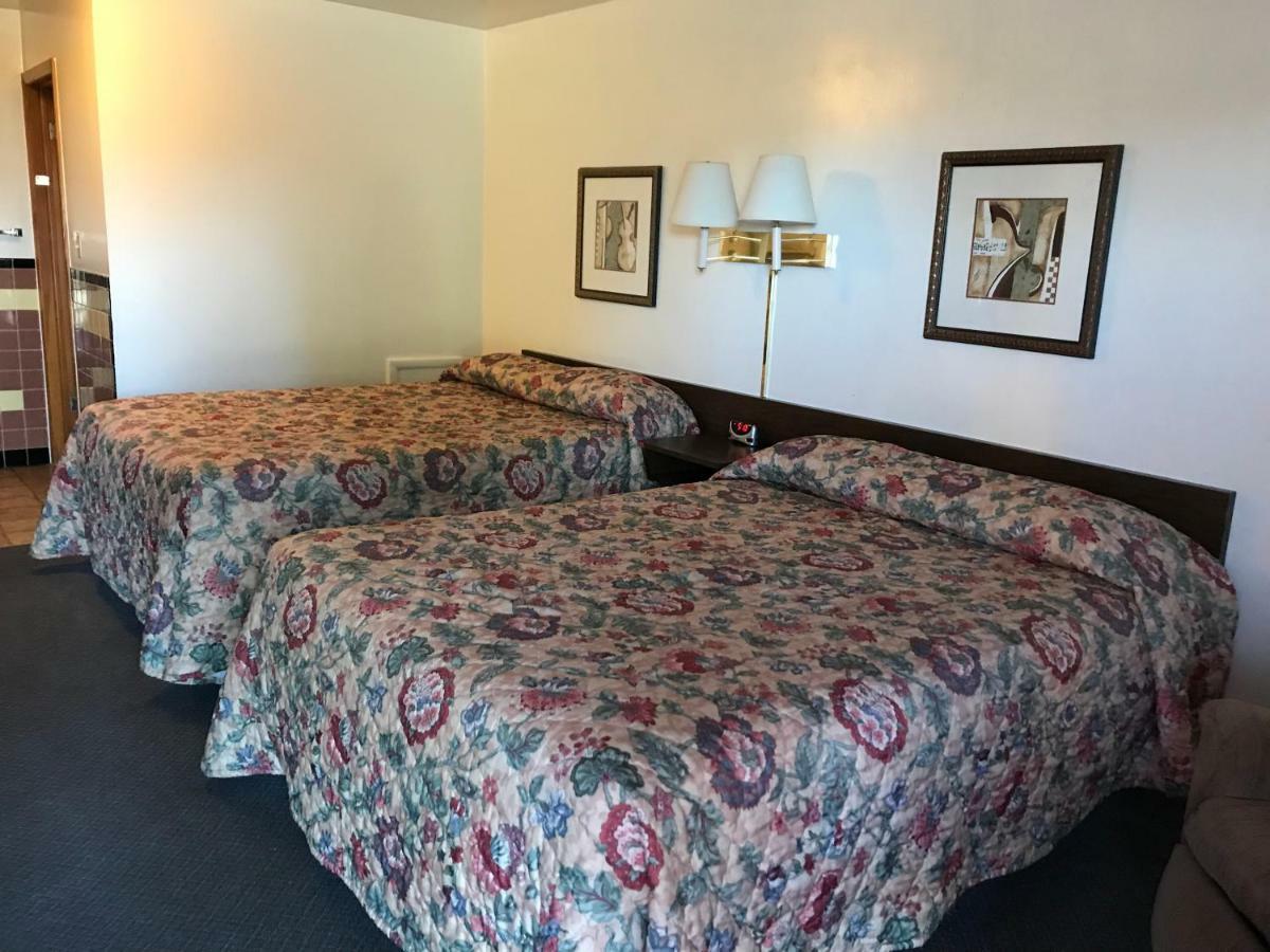 שדרון Motel Grand מראה חיצוני תמונה