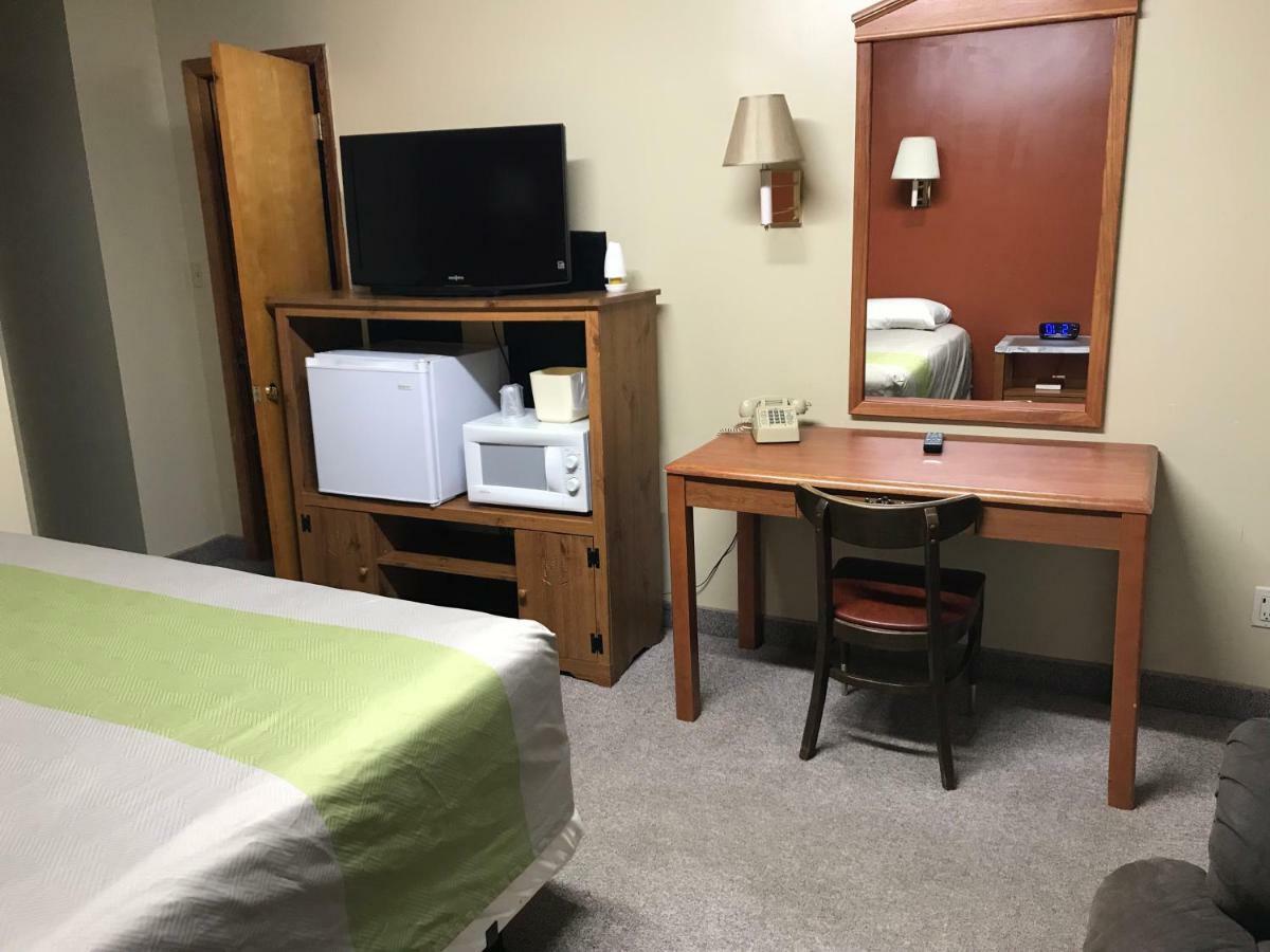 שדרון Motel Grand מראה חיצוני תמונה